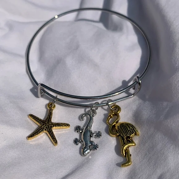 Brand New! Handmade! Adjustable Charm Bangle Bracelet! - Picture 6 of 7